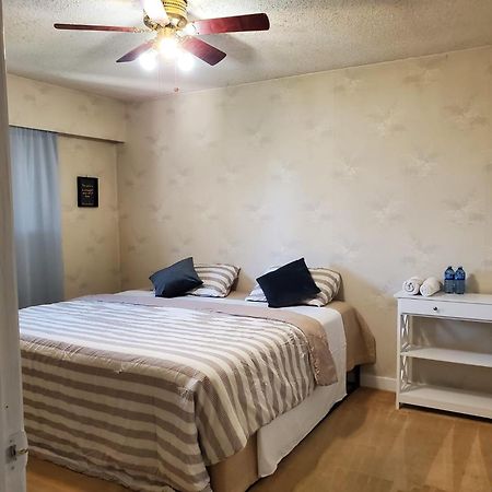 אבוטספורד Farhad'S B&B מראה חיצוני תמונה