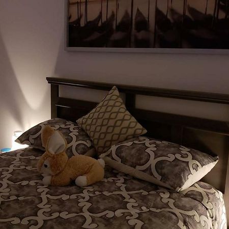 אבוטספורד Farhad'S B&B מראה חיצוני תמונה