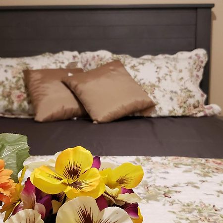 אבוטספורד Farhad'S B&B מראה חיצוני תמונה