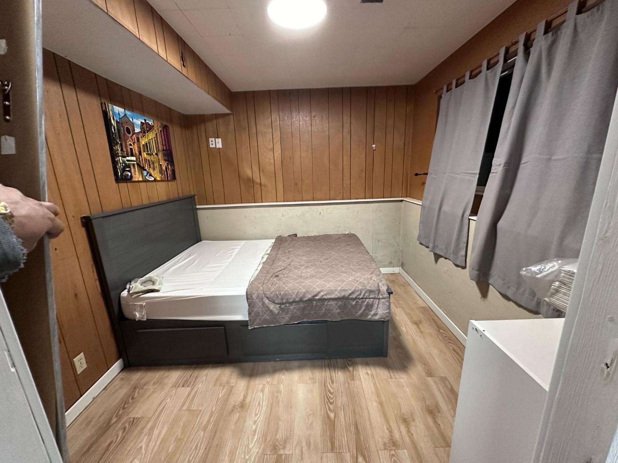 אבוטספורד Farhad'S B&B מראה חיצוני תמונה