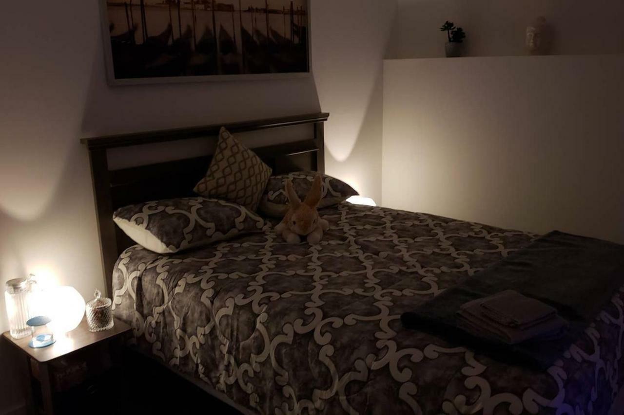אבוטספורד Farhad'S B&B מראה חיצוני תמונה