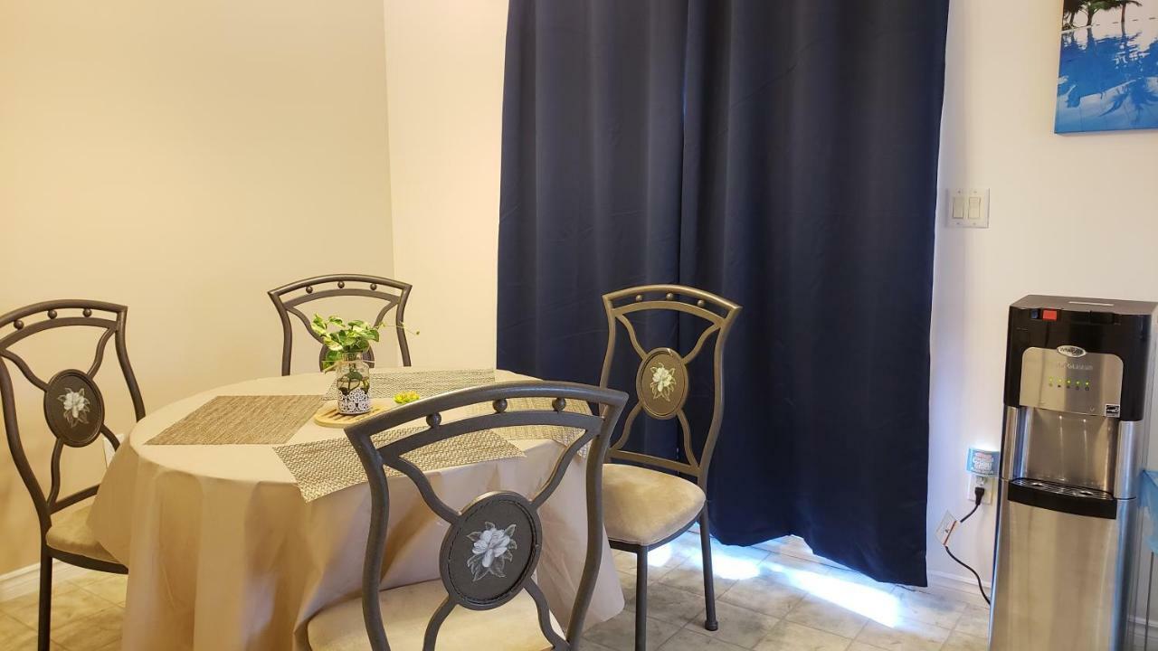 אבוטספורד Farhad'S B&B מראה חיצוני תמונה