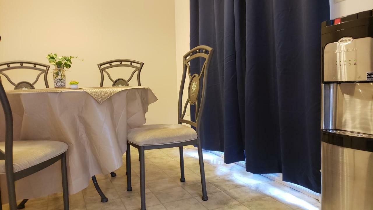 אבוטספורד Farhad'S B&B מראה חיצוני תמונה