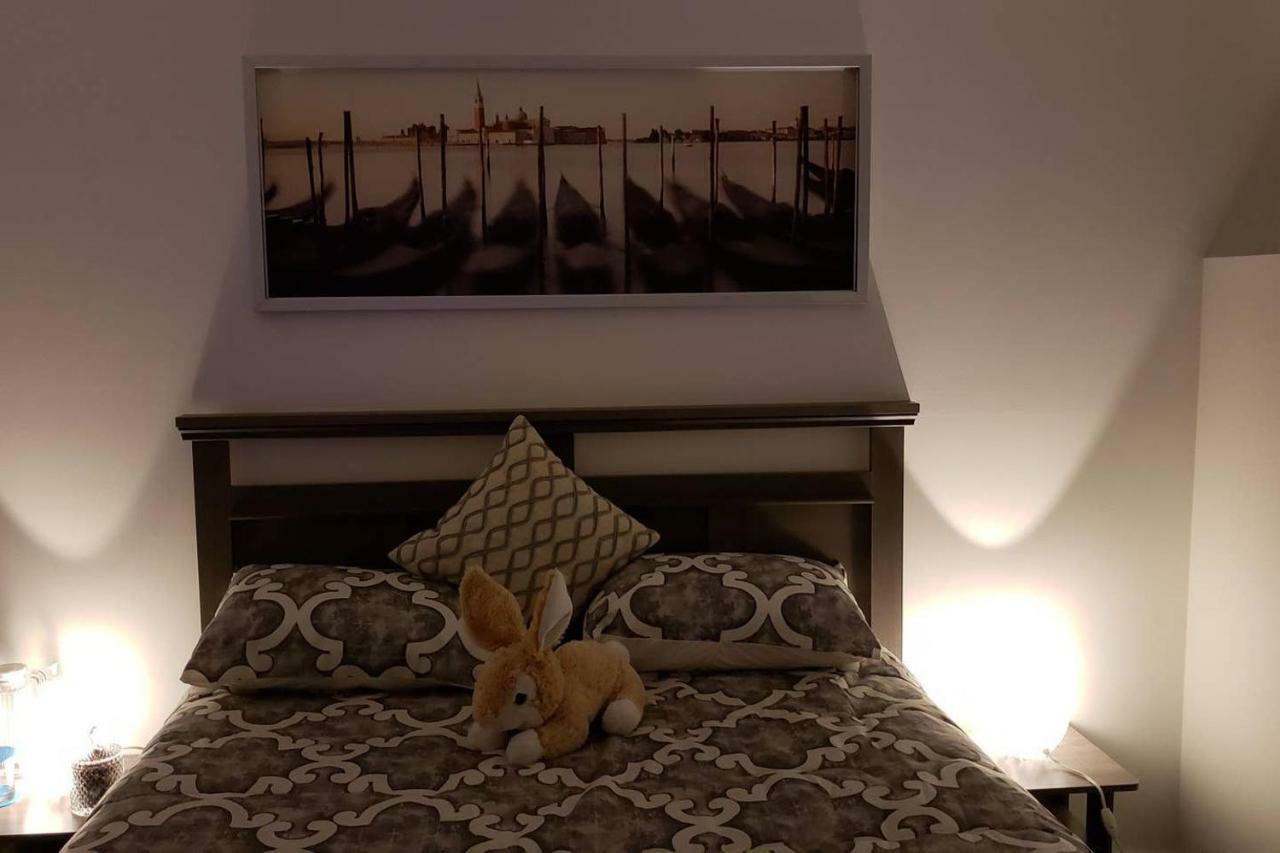 אבוטספורד Farhad'S B&B מראה חיצוני תמונה